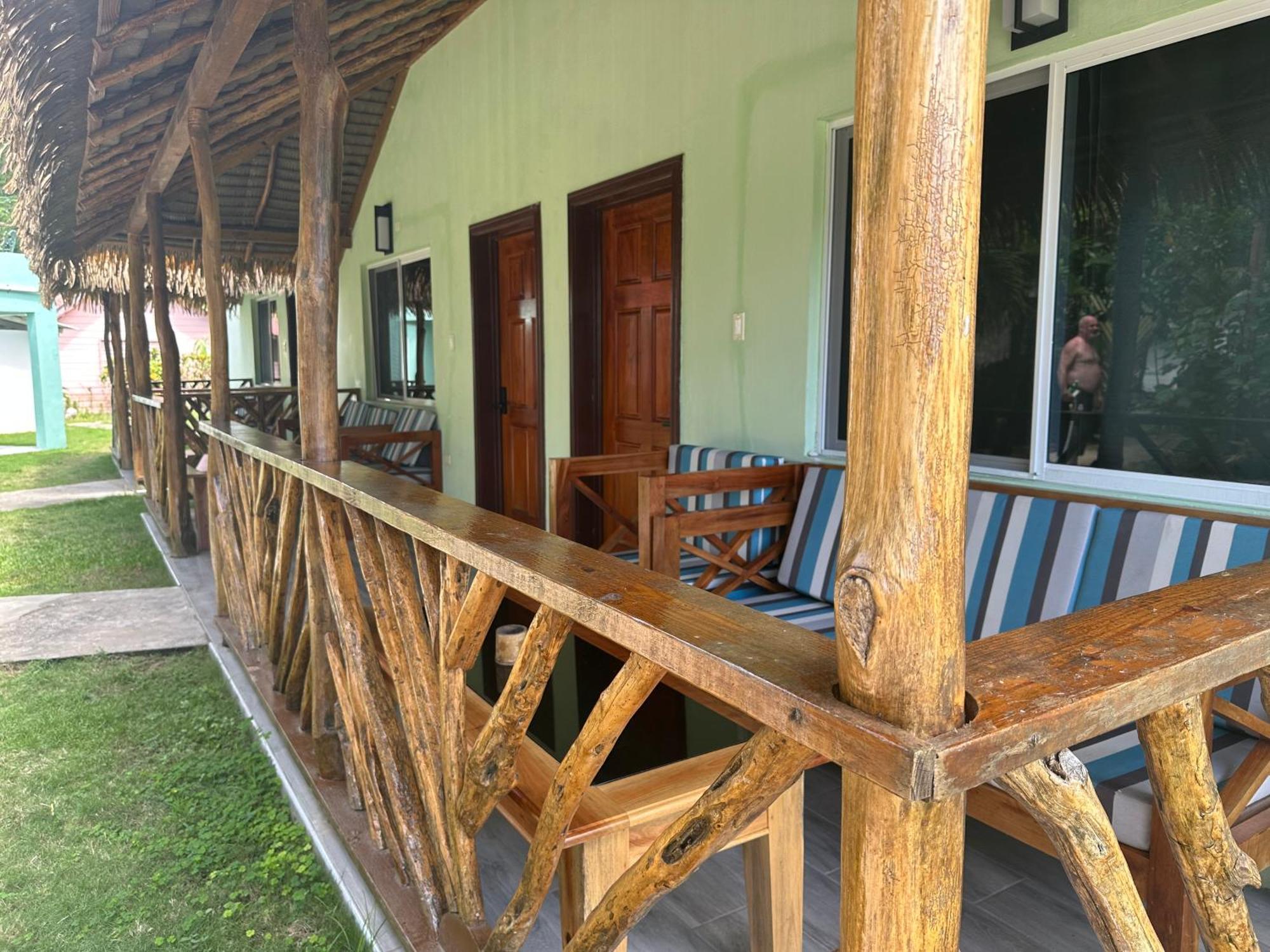 Hotel Yoga Dreams Negril Extérieur photo